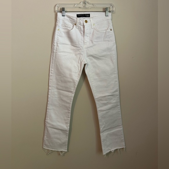 Veronica Beard Carly 11" Kick Flare Jeans in White Size 24 - Picture 1 of 9